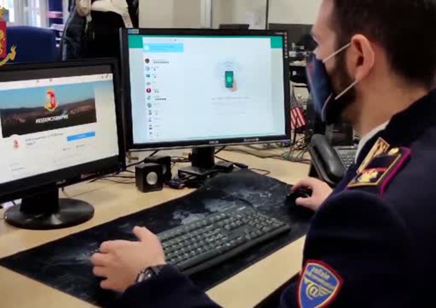 'Orrore in chat', maxi blitz contro pedopornografia - Cronaca - ANSA