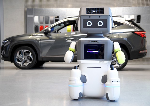 Hyundai Dal E Arriva Il Robot Per Il Servizio Clienti Componenti Tech Ansa It