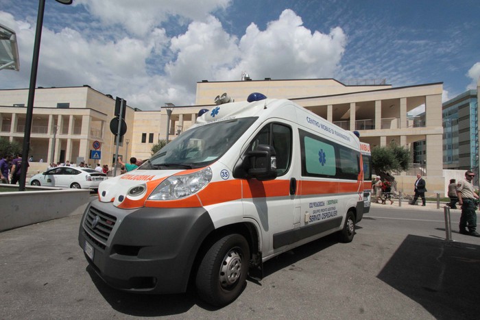 'Victims' as kids' coach hits ambulance in Urbino tunnel