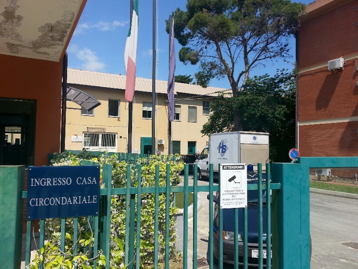 Detenuto si suicida, la protesta nel carcere di Pescara - Notizie - Ansa.it