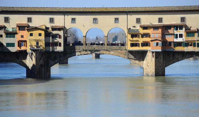 area pedonale ponte vecchio firenze biciclette