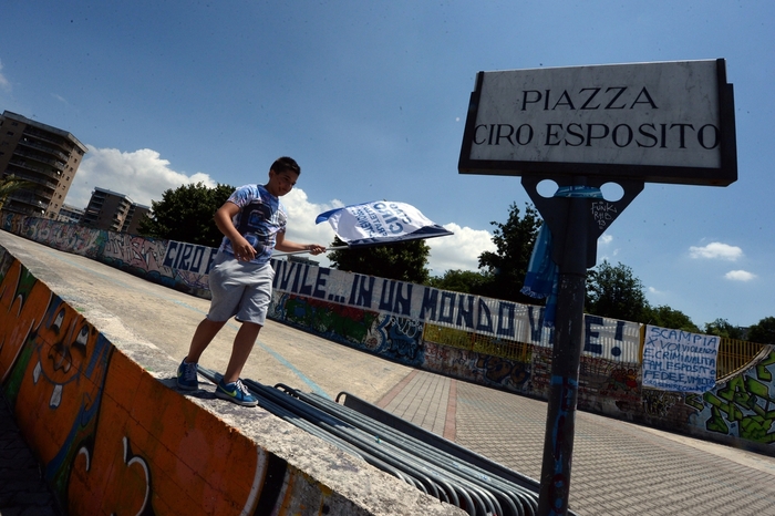 Ultr a Napoli giorno del lutto incessante omaggio a Ciro