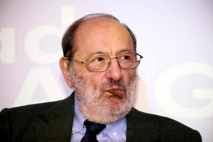 Umberto Eco, Internet dà diritto di parola a legioni imbecilli - Libri -  ANSA