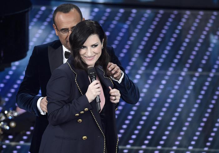 Laura Pausini a Sanremo: 'Siamo tutti uguali, non dobbiamo dividerci' -  Speciali 