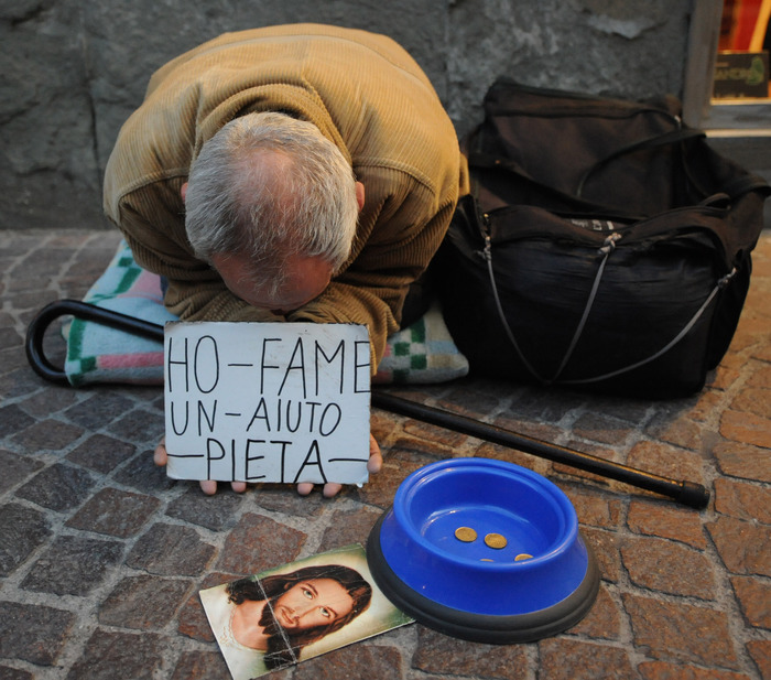 Italy poverty spending less than half EU average English ANSA.it