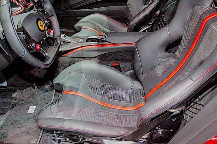 Interni nuove Ferrari e Aston Martin firmati Alcantara - Componenti & Tech  