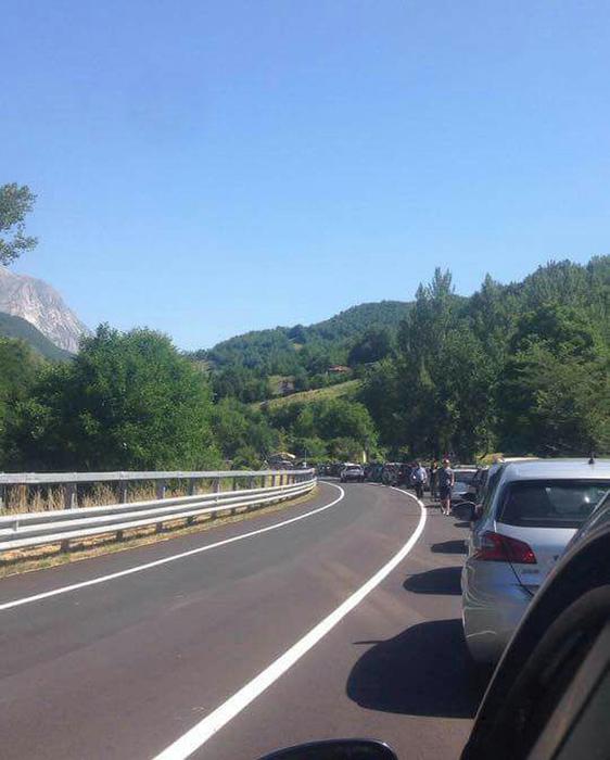 Scontro tra moto e auto sulla Salaria, morto centauro ...