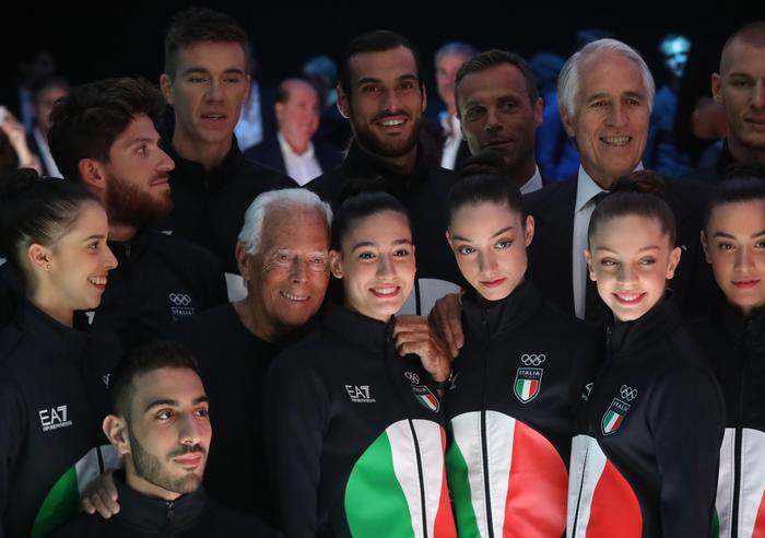 Giorgio Armani vestirá atletas italianos até Jogos de 2026 - Moda e  Sociedade - ANSA Brasil