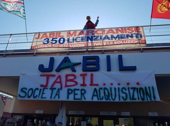 Jabil: sindacati, 'azienda responsabile per licenziamenti'