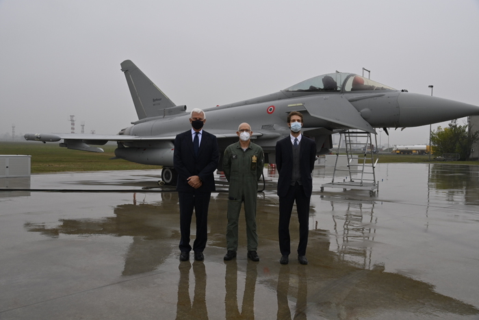 Leonardo Consegna All Aeronautica L Eurofighter Piu Avanzato Economia Ansa