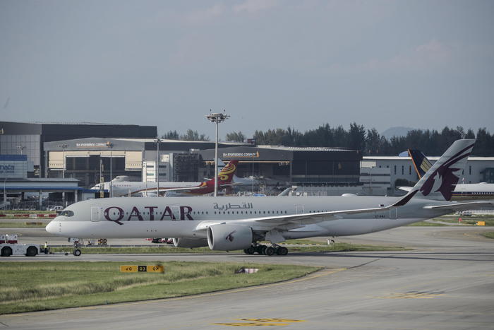 Turbolenza in volo, 12 feriti sul Doha-Dublino