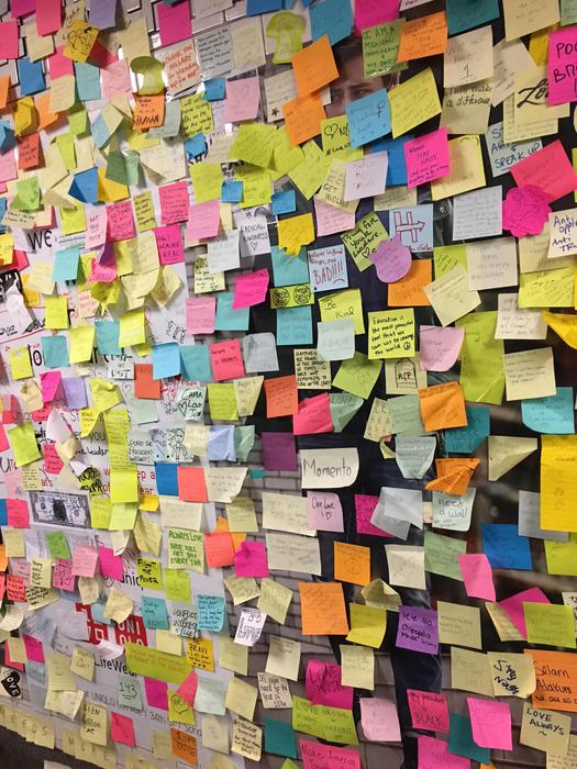 Post it contraffatti, sequestrati milioni di fogli semi adesivi:  imprenditori denunciati