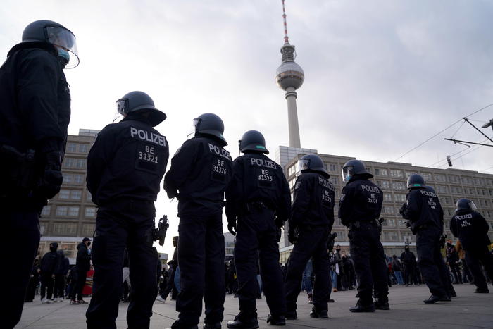 Germany: Clashes In Berlin, Tear Gas On Protesters