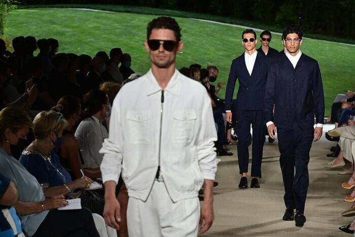 Giorgio Armani vestirá atletas italianos até Jogos de 2026 - Moda e  Sociedade - ANSA Brasil