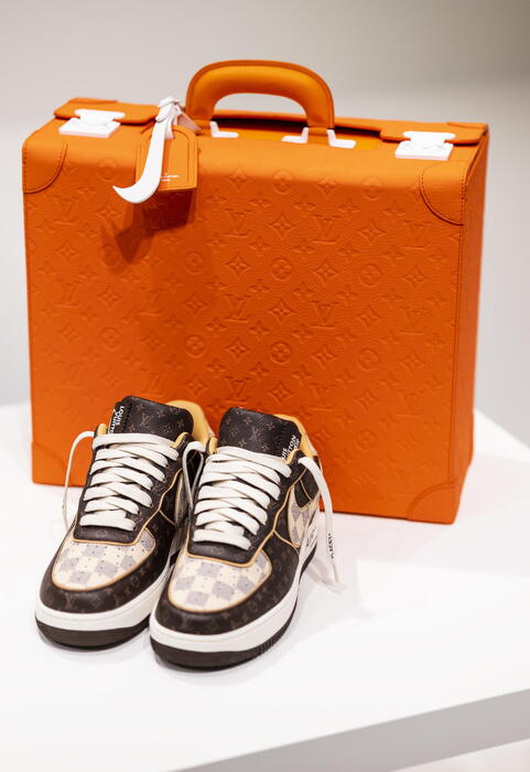 Sold at Auction: Louis Vuitton, Louis Vuitton Valigia tennis Louis Vuitton