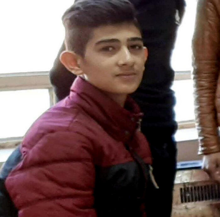 iran-police-chase-young-people-in-car-and-shoot-17-year-old-dies