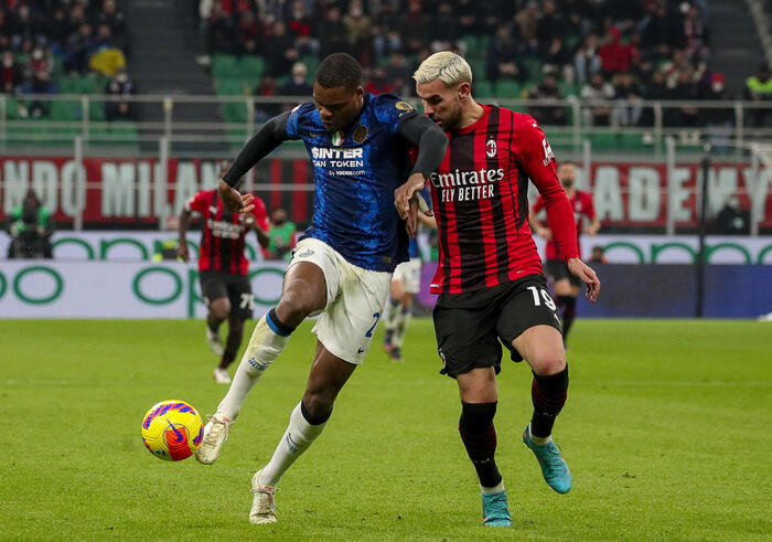 Calendario serie A, le partite: Milan e Inter avvio in salita. Il derby già  a metà settembre