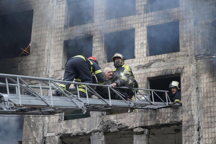 Morta col suo bimbo la donna incinta salvata dal raid all'ospedale Mariupol  - Mondo - ANSA