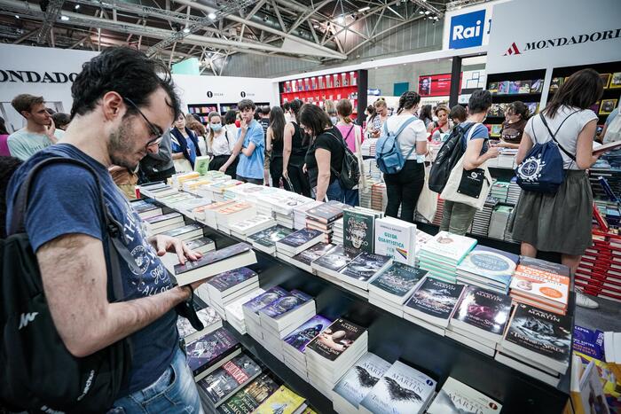 Salone Libro, editori soddisfatti, volano vendite - Libri 