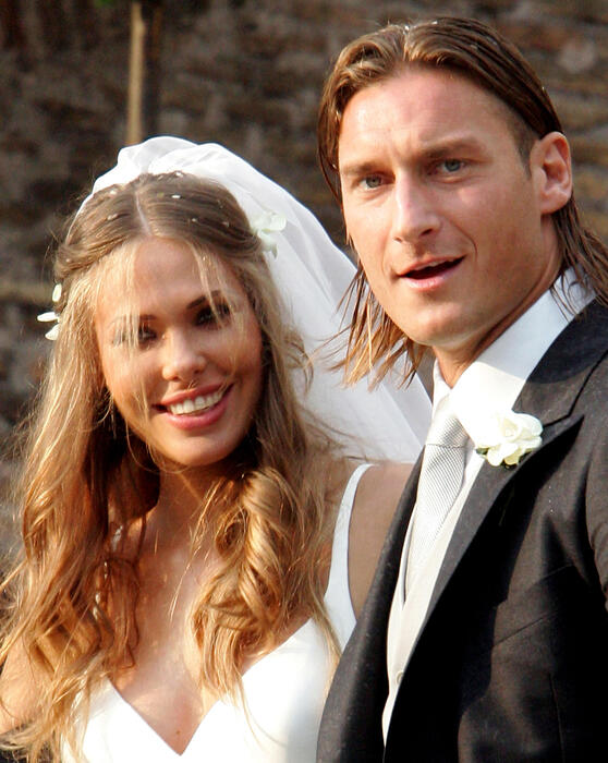 Totti e Ilary Blasi si separano, finisce la favola dopo vent'anni - Notizie  