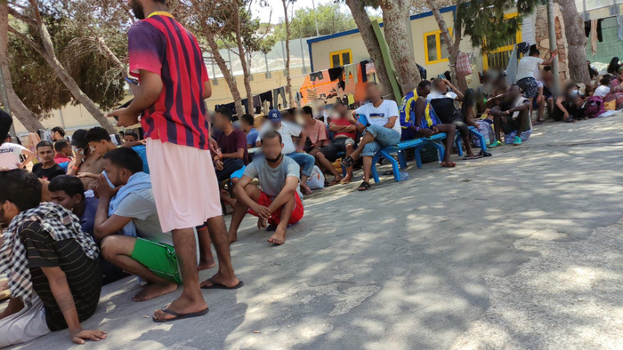 Migranti: In 192 Con Tre Sbarchi A Lampedusa, Trasferiti 600 - Notizie ...