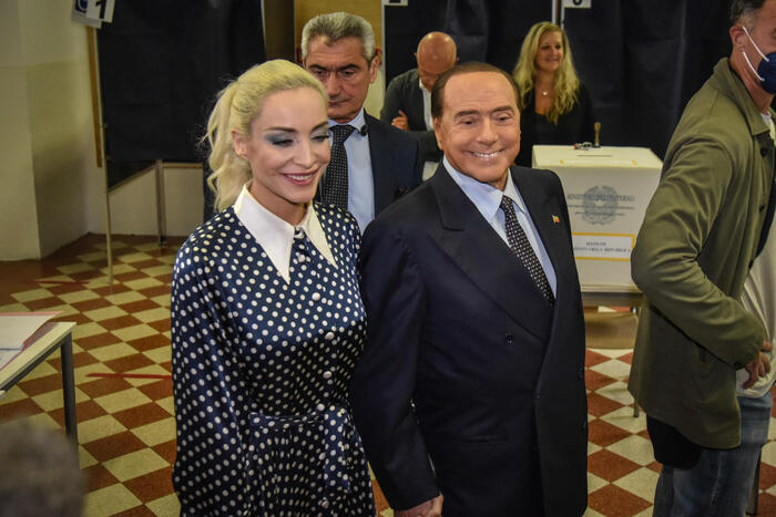 Berlusconi Torna Al Senato Vince Col A Monza Notizie Ansa It