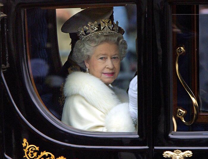 Come è morta la Regina Elisabetta II? Ecco il motivo