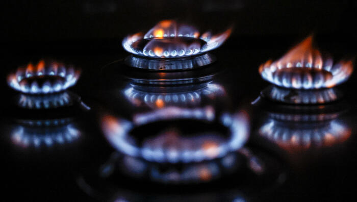 Gas bills down 6.7% in Dec, 29.9% over year