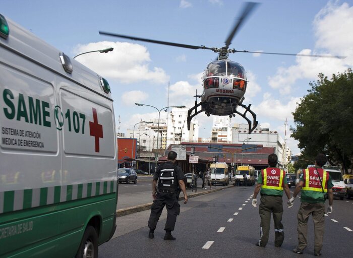 Crolla tetto impianto sportivo in Argentina, 13 morti