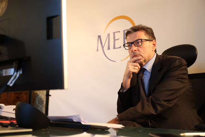 New Pact positive and negative but sustainable - Giorgetti