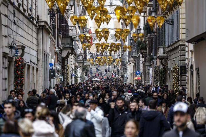 Bonus Natale, a chi spetta e come richiederlo: tutti i dettagli