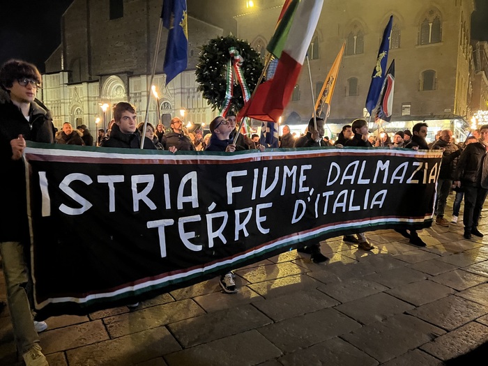 Doppia Manifestazione A Bologna, Città Blindata - Notizie - Ansa.it