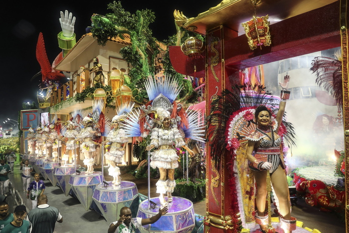 Al via il carnevale in Brasile, attesi 46 milioni in festa - Mondo - ANSA