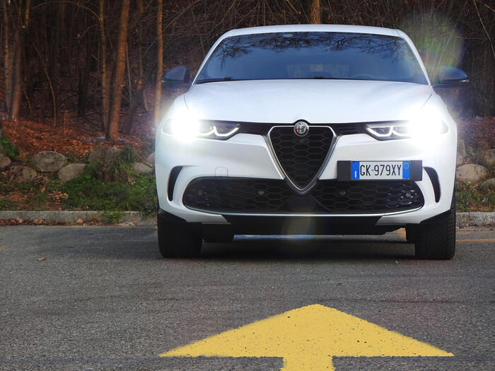 La nuova Alfa Romeo Tonale raccontata in 10 punti (tech)