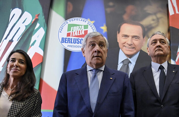 Tajani Marina Berlusconi Mi Ha Ribadito La Vicinanza Della Famiglia A Forza Italia Notizie