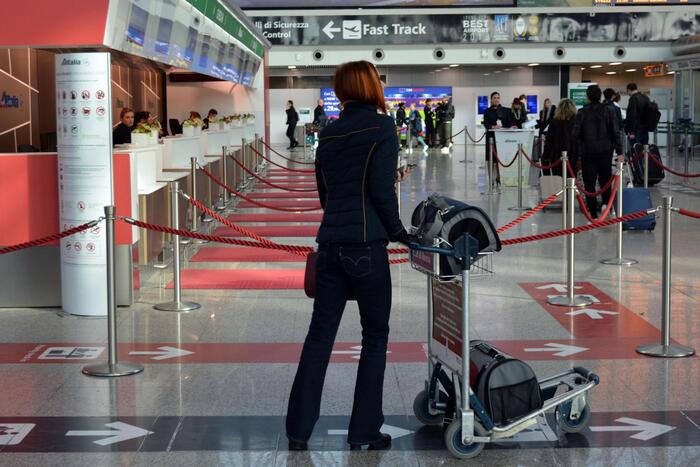 Domani sciopero anche per gli aerei, disagi per viaggiatori