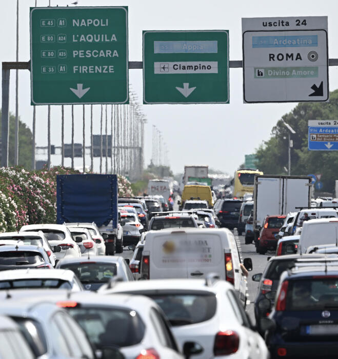 Viabilità Italia, Primo Fine Settimana Di Esodo Da Bollino Rosso ...