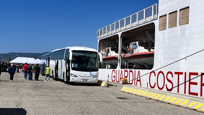 A Reggio Calabria La Nave Dattilo Con 500 Migranti A Bordo Notizie