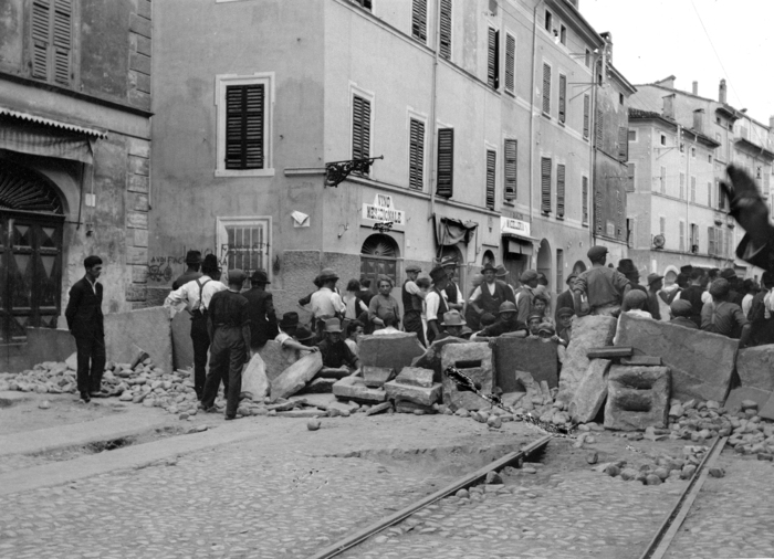 Archivio Amoretti foto del volto di Parma nel secolo breve