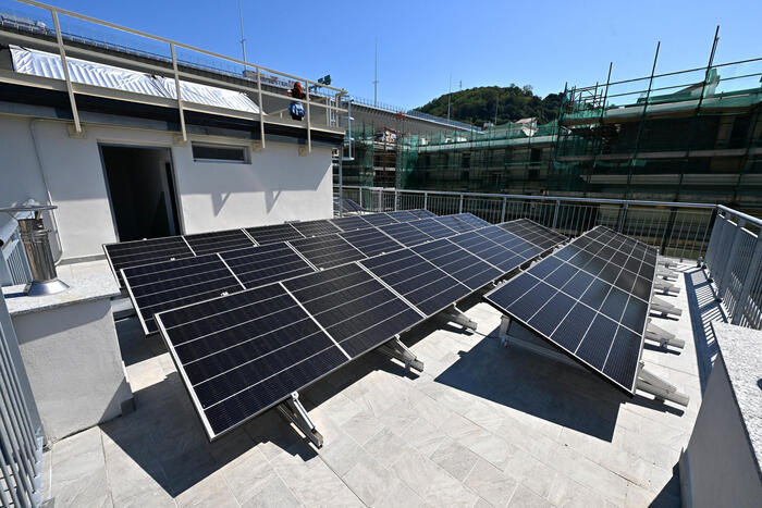 Pannelli solari per 1200 Gw nel 2024, da Europa solo 85 Gw