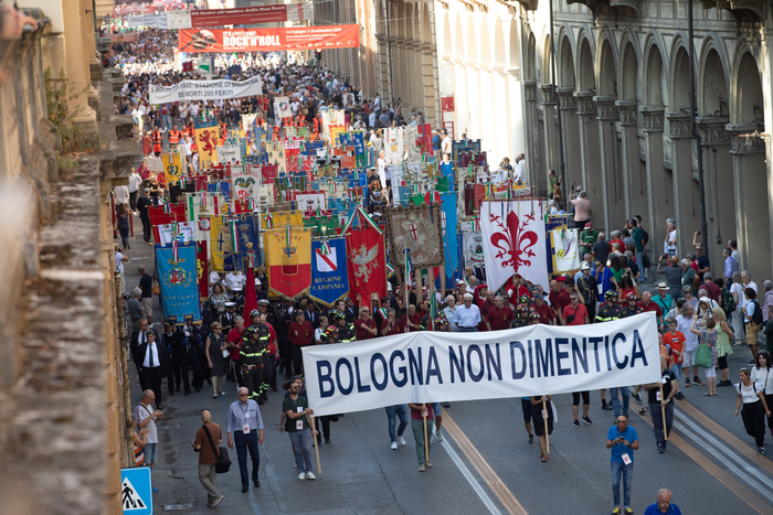 Mattarella: “A Bologna matrice neofascista, ignobili depistaggi” – Politica