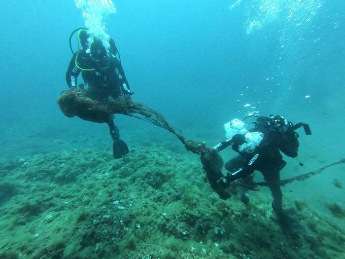 Rimossi 300 metri di reti da pesca abbandonate a Capo Caccia – Notizie