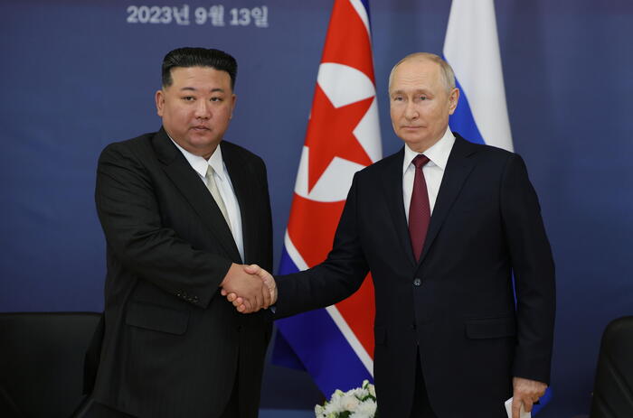 Corea Nord, Kim utilizza l'auto blindata regalata da Putin