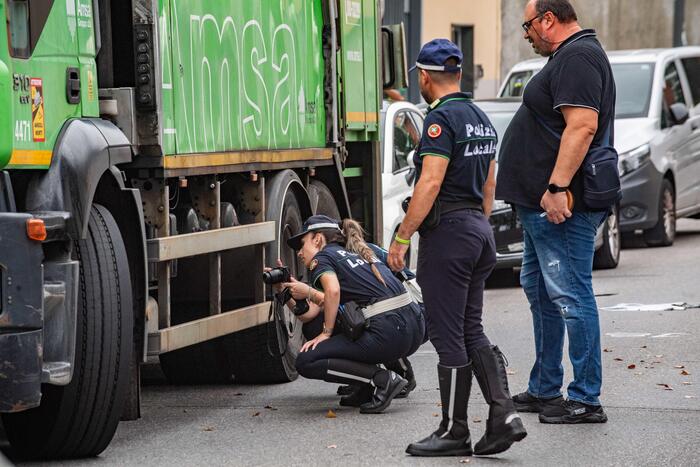 Incidente sul lavoro a Milano, morto un operaio – Notizie – Ansa.it