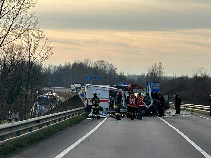 Incidente Vicino A Pordenone, Tre Morti E 4 Feriti - Primopiano - Ansa.it