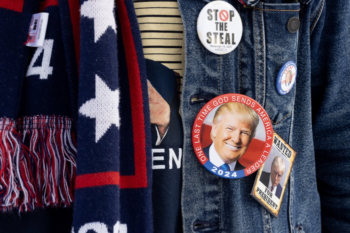 Trump, Haley è alleata con i comunisti e gli estremisti