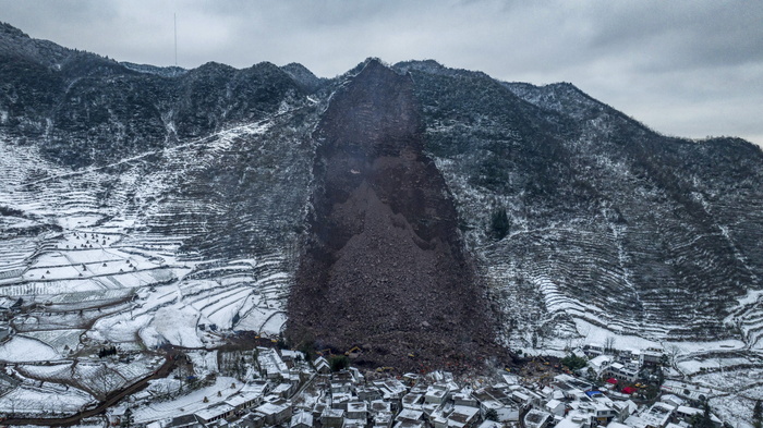 Cina: salgono a 11 i morti della frana nello Yunnan