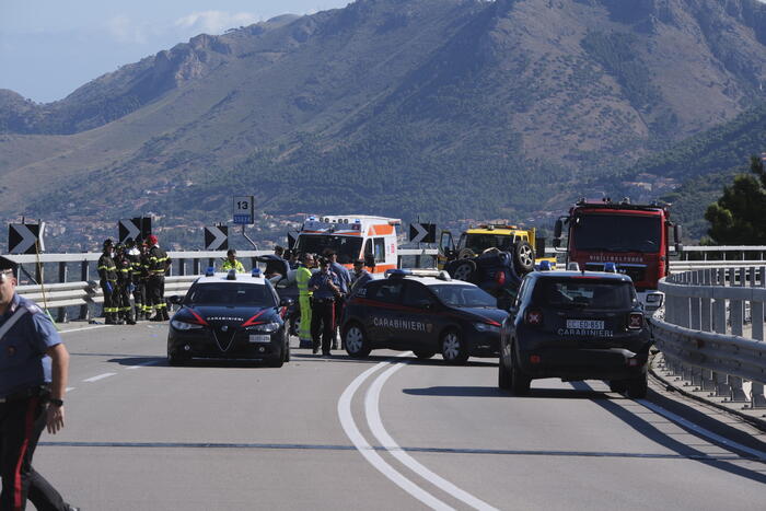 Sabato nero sulle strade, distrutta una famiglia in Sicilia – Notizie – Ansa.it