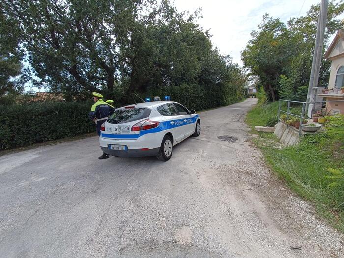 Bullizzato da compagni, si spara con la pistola del padre – Notizie – Ansa.it