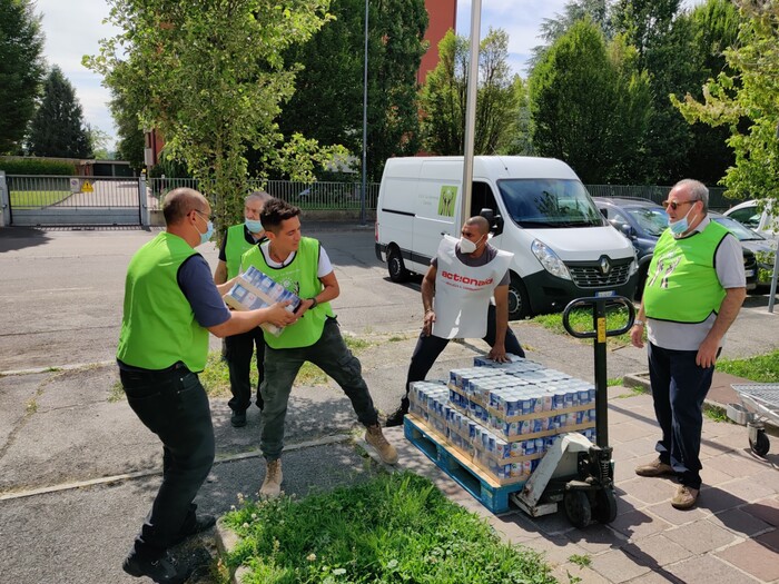 In Italia aumentano i poveri alimentari, sono 500mila in più – In breve – Ansa.it